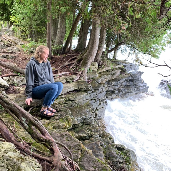 Meet your Posher, Jenna - Picture 1 of 1